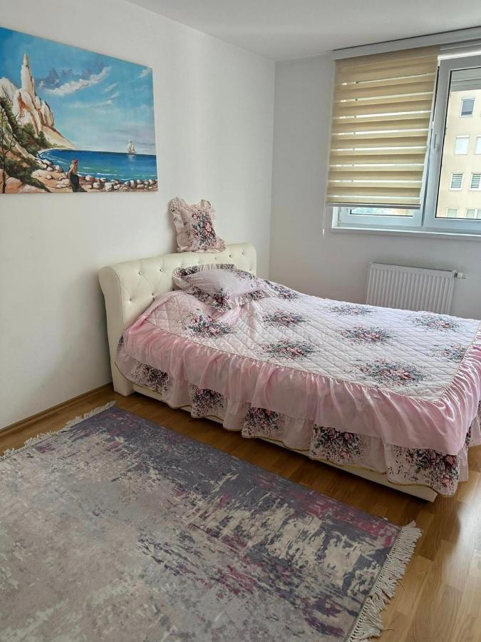 Apartment Otoka - Stan Na Dan